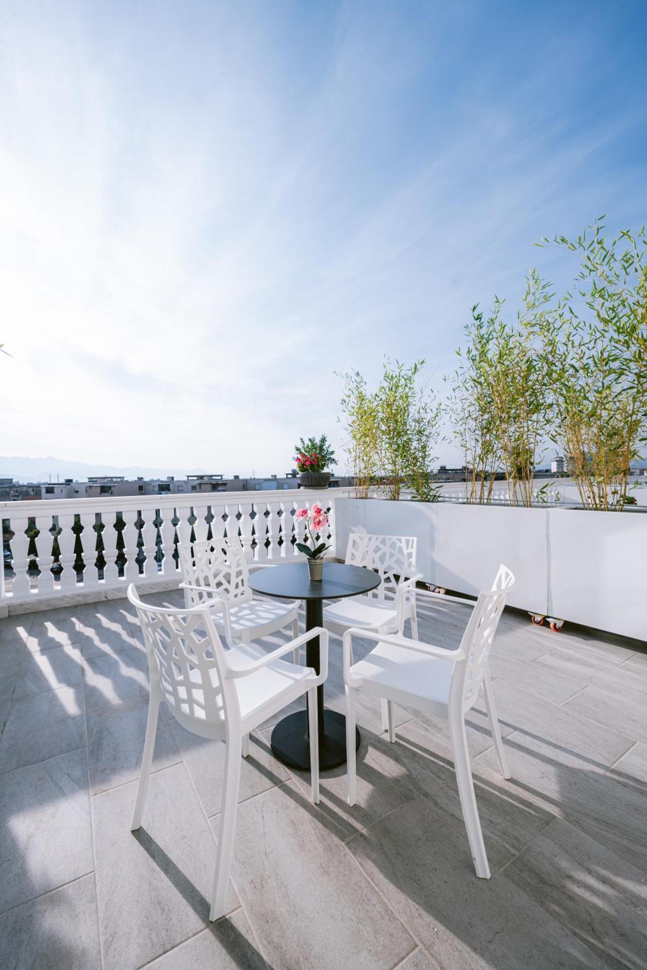 Tribute Hotel Shkodër 外观 照片