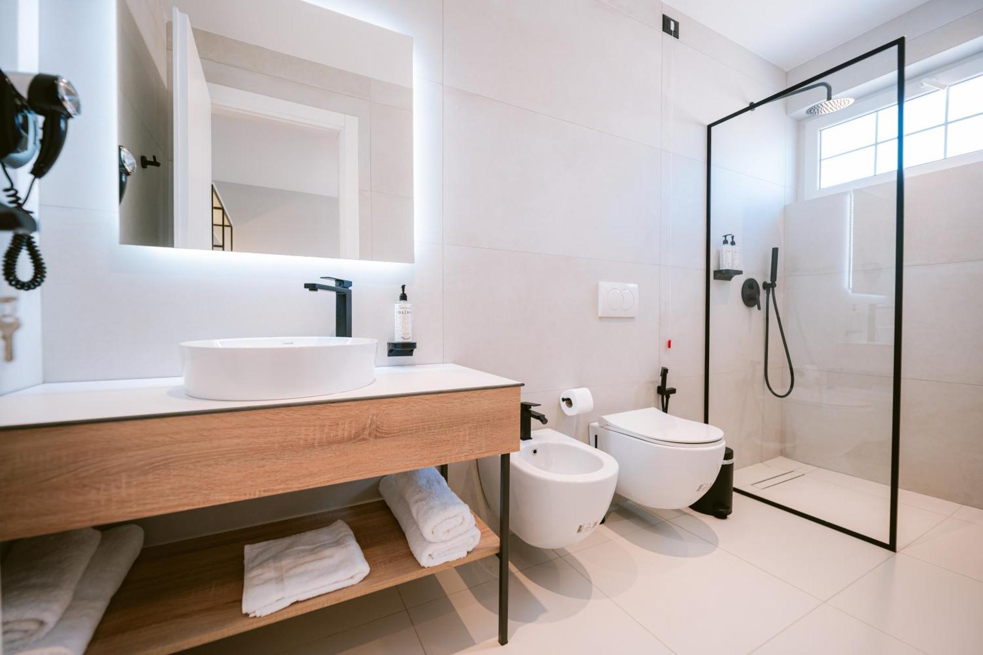 Tribute Hotel Shkodër 外观 照片
