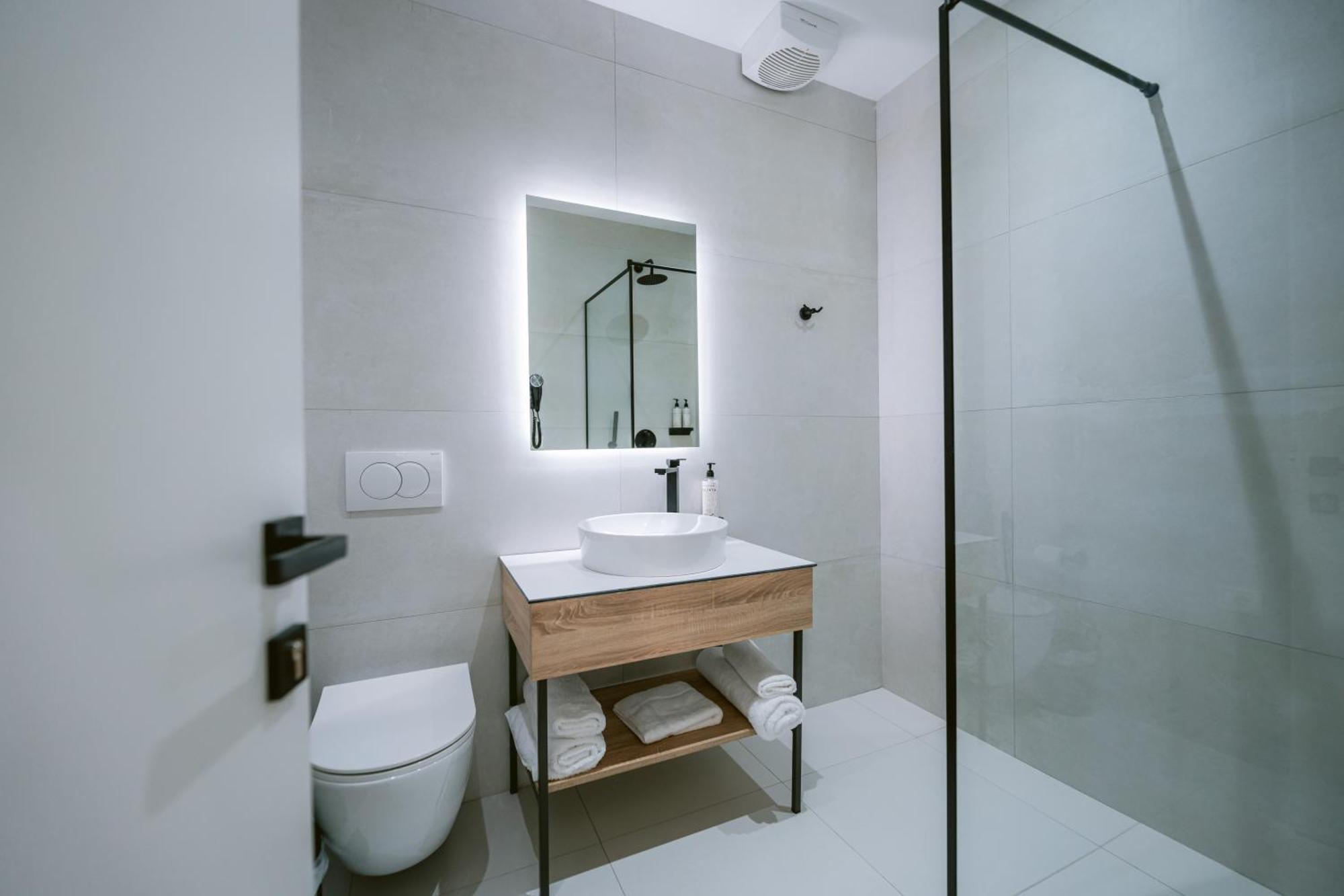 Tribute Hotel Shkodër 外观 照片