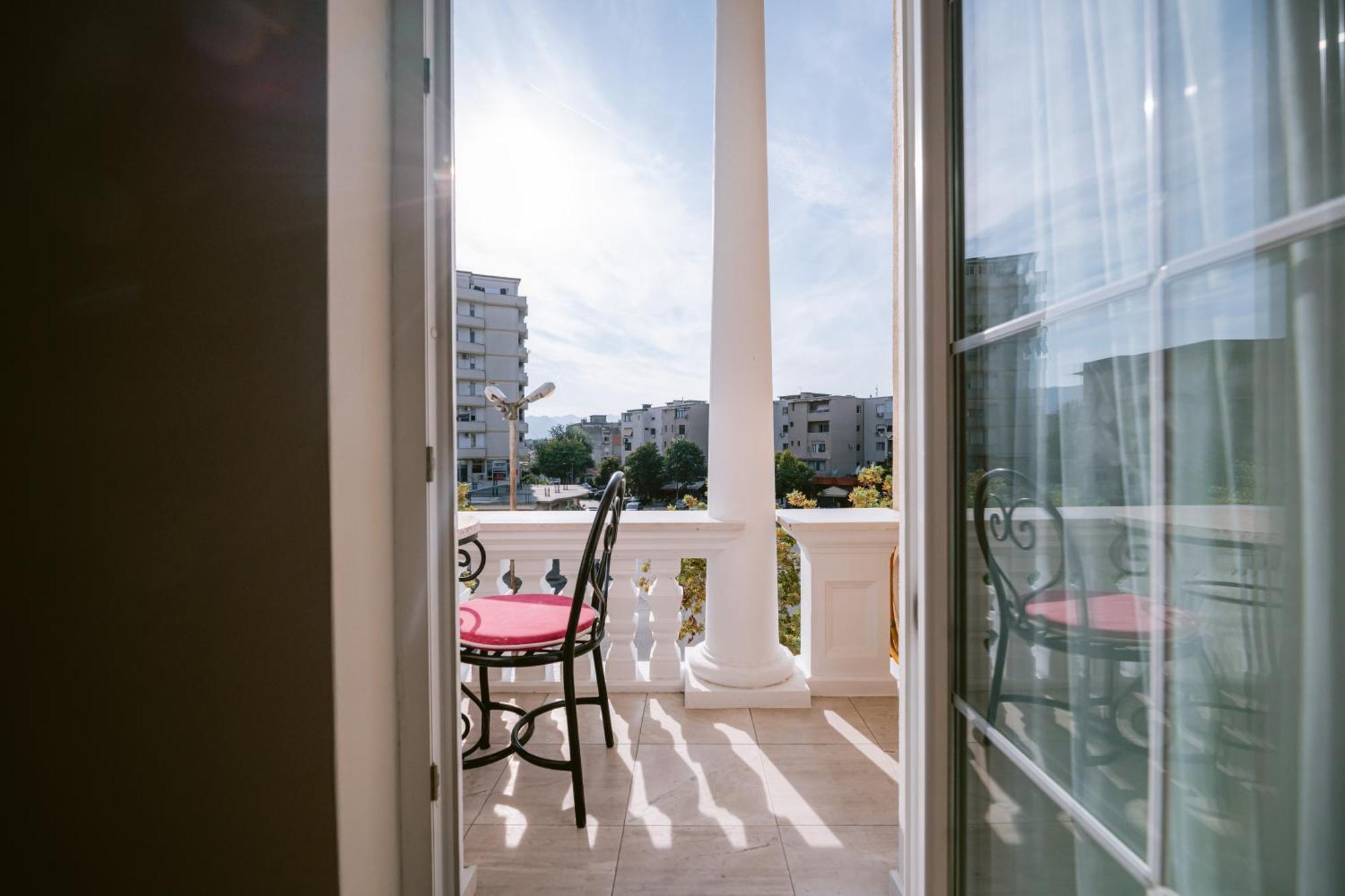 Tribute Hotel Shkodër 外观 照片